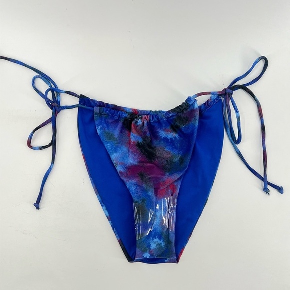 NWT PrettyLittleThing Blue Acid Wash Contrast Side Tie Bikini Bottoms UK8 US4 - Picture 6 of 9